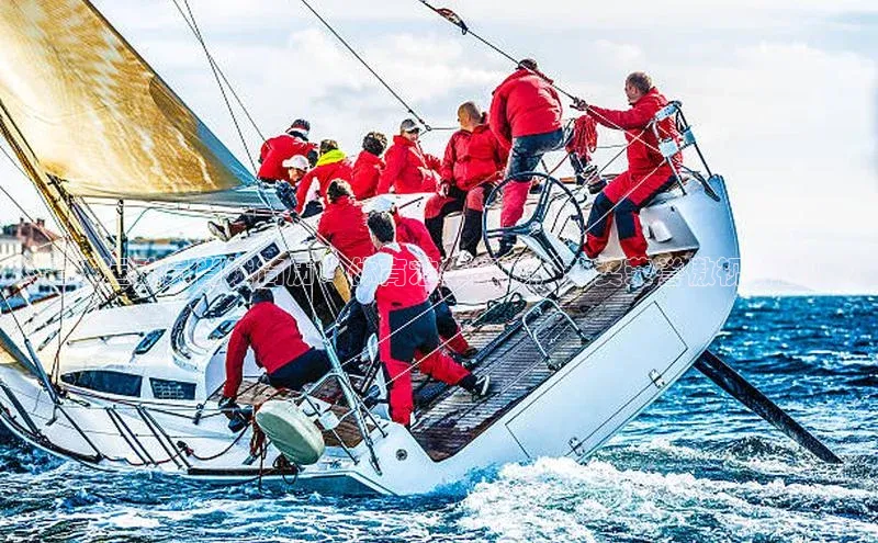 人人体育手机版百度教育《足球运动员肖斌简历：体育才华闪耀，获奖荣誉傲视群雄！》